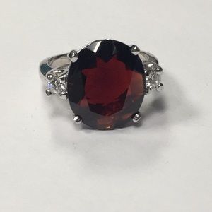 Gorgeous large garnet diamond ring 14k